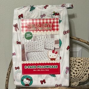 FINAL SALE!! NIP HELLO KITTY 2 PACK CHRISTMAS PILLOW CASES